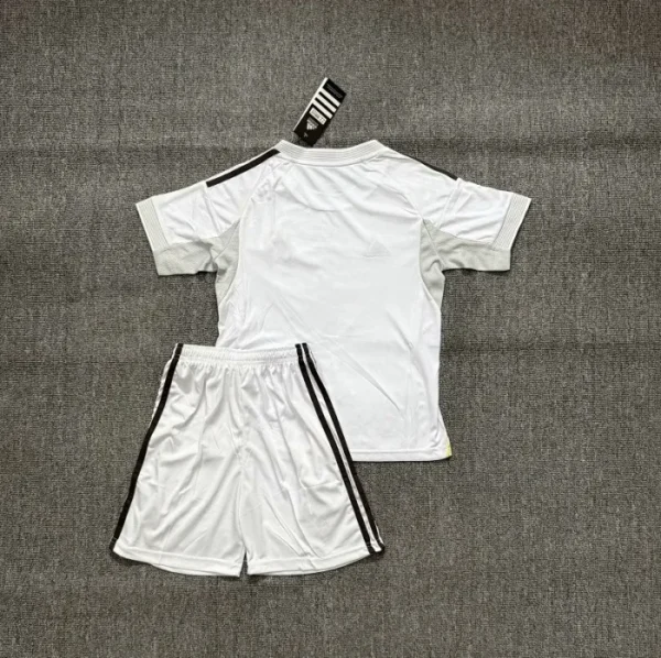 2025/26 Real Madrid Home Soccer Jersey Kid Kit - Image 2