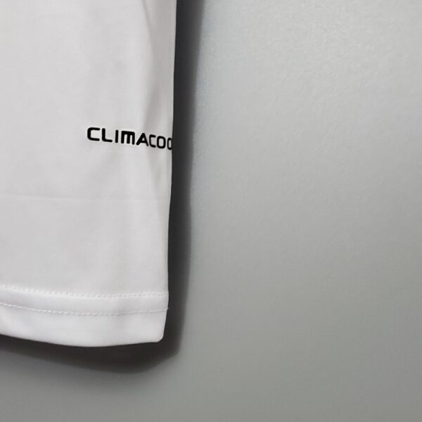 Retro Real Madrid 09/10 home - Image 5