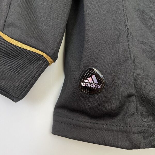 Retro Long Sleeve Real Madrid 11/12 Away - Image 4
