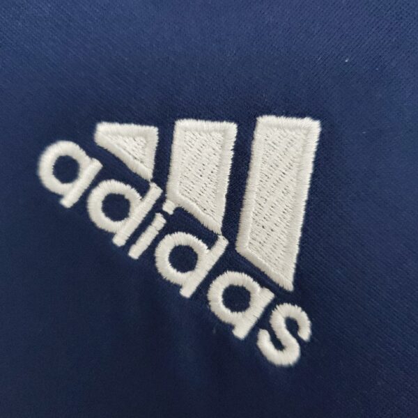 Retro 05/06 Real Madrid Away - Image 4