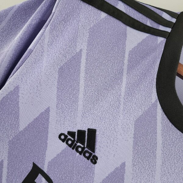 Retro 22/23 Real Madrid away - Image 4