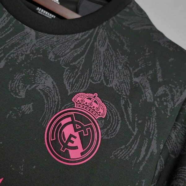 Retro 20/21 Real Madrid third away - Image 5