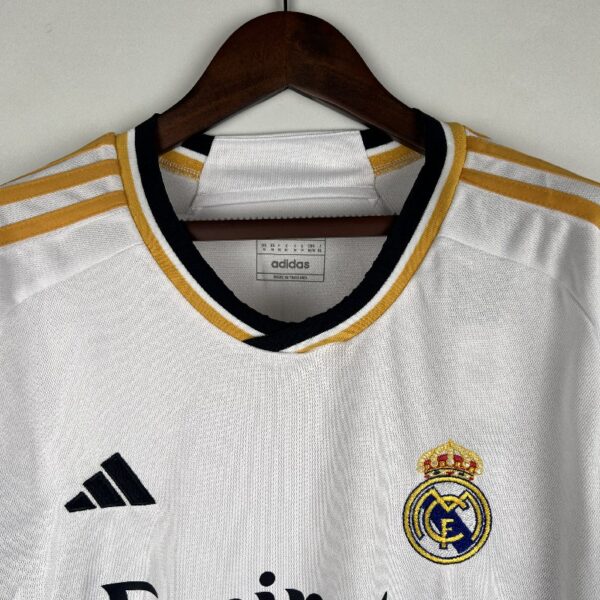 Retro 23/24 Long Sleeve Real Madrid Home - Image 5