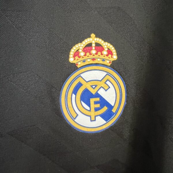 Retro Long Sleeve Real Madrid 11/12 Away - Image 7