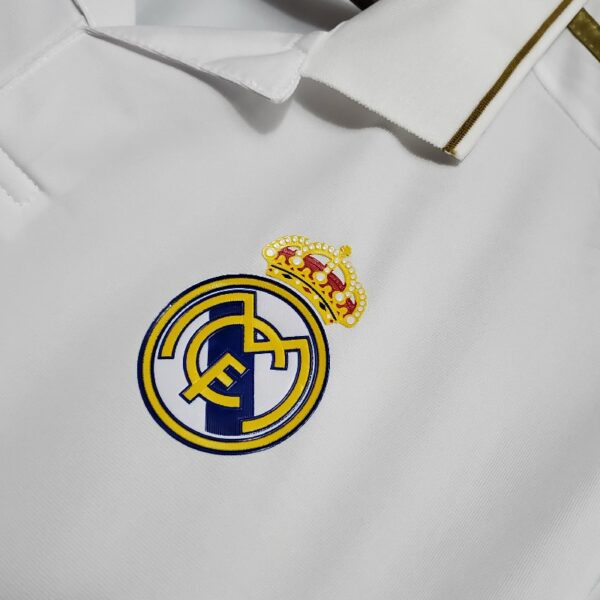 Retro Real Madrid 11/12 Long sleeve home - Image 3