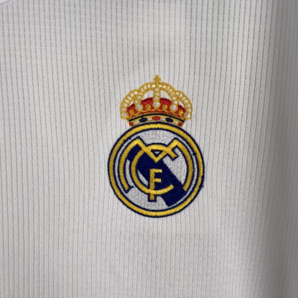 Retro Real Madrid 19/20 Long Sleeve Home - Image 6