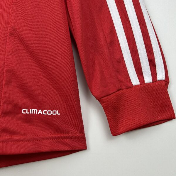 Retro Long Sleeve Real Madrid 11/12 Third Away - Image 7