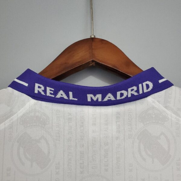 Retro Real Madrid 96/97 third away - Image 6