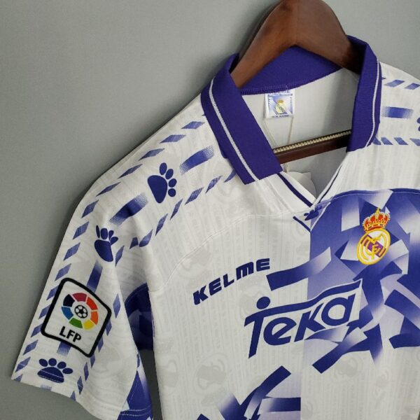 Retro Real Madrid 96/97 third away - Image 5