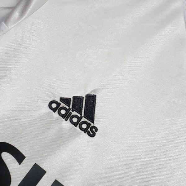 Retro 04/05 Real Madrid home - Image 4