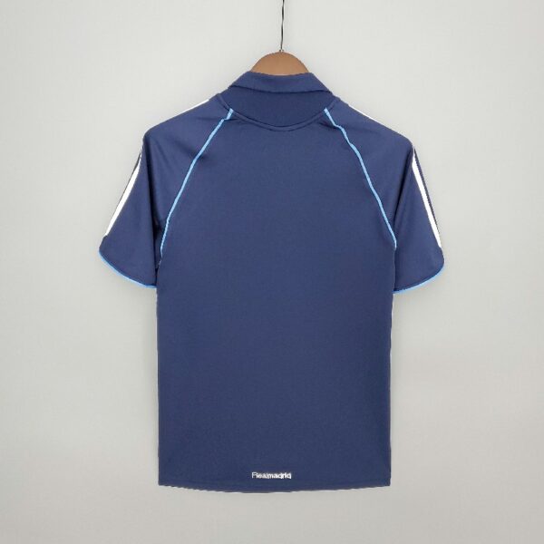 Retro 05/06 Real Madrid Away - Image 7