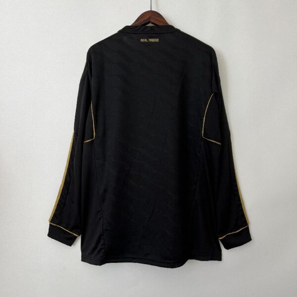 Retro Long Sleeve Real Madrid 11/12 Away - Image 3