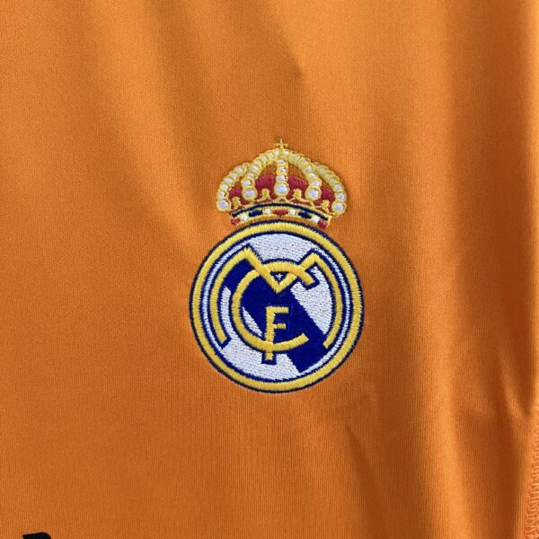 Retro Real Madrid 13/14 third away - Image 7