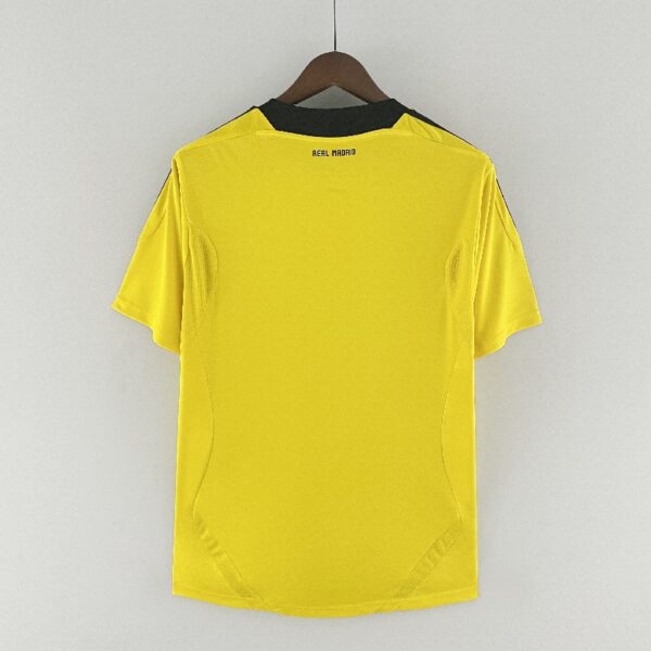 Retro Real Madrid 11/12 Goalkeeper Yellow - Image 8
