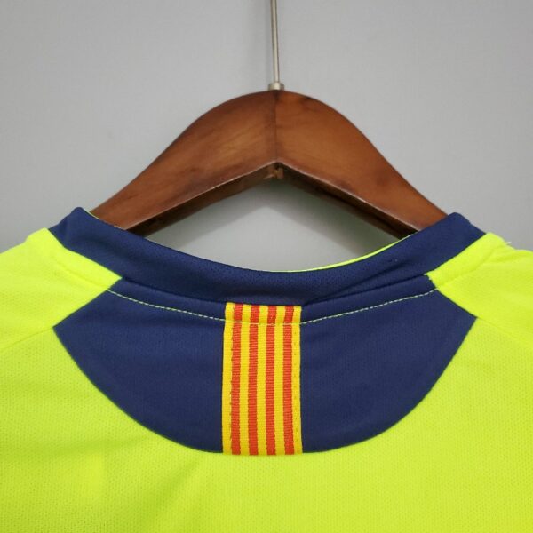Retro Barcelona 05/06 away - Image 6