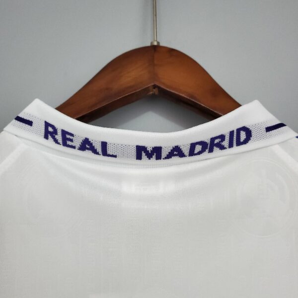 Retro Real Madrid 96/97 home - Image 7