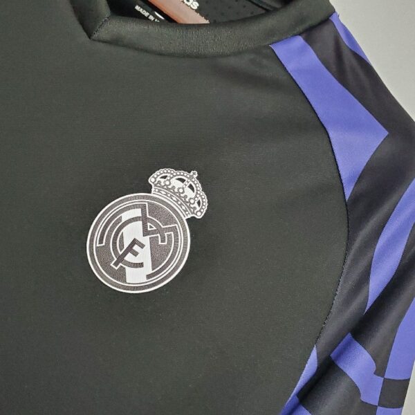 Retro Real Madrid 15/16 Third away - Image 3