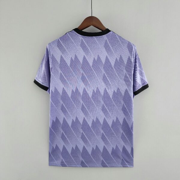 Retro 22/23 Real Madrid away - Image 8
