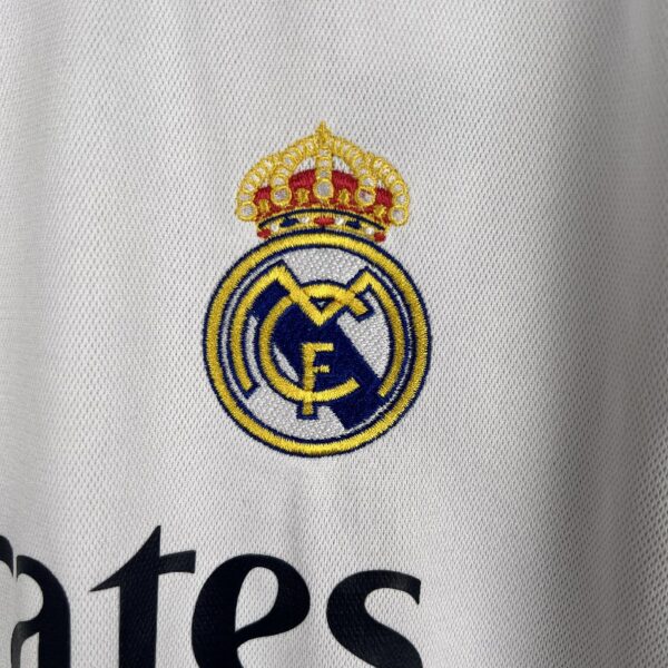 Retro 23/24 Long Sleeve Real Madrid Home - Image 4