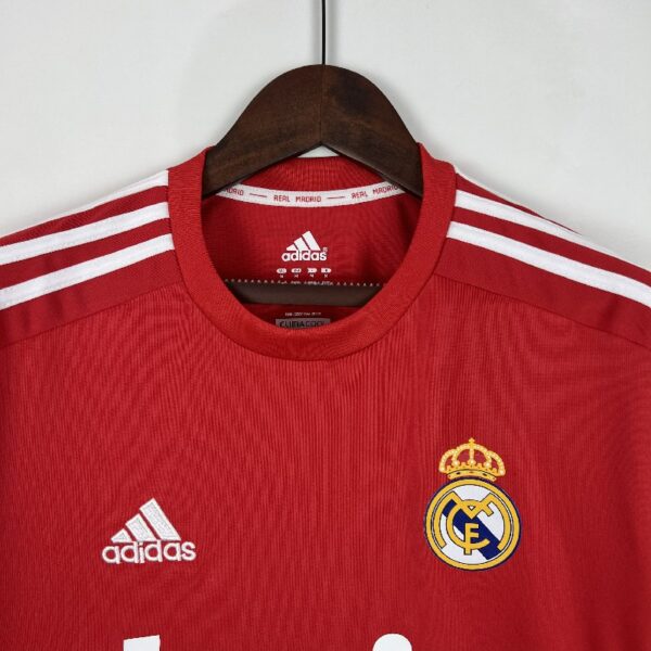 Retro Real Madrid 11/12 Third Away - Image 6