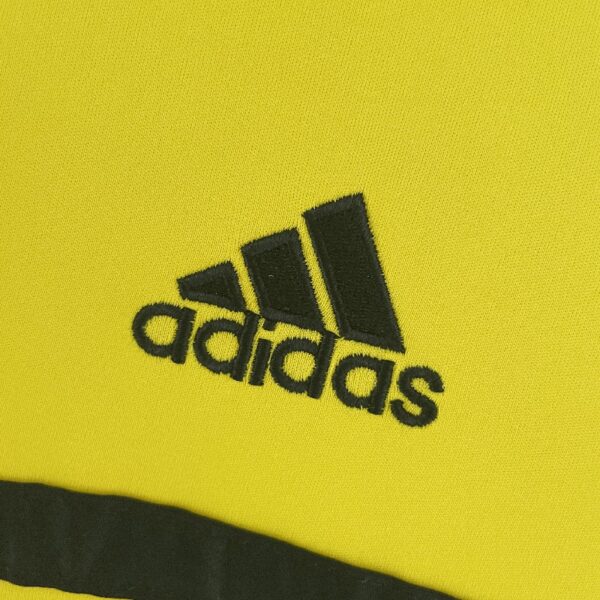 Retro Real Madrid 11/12 Goalkeeper Yellow - Image 4