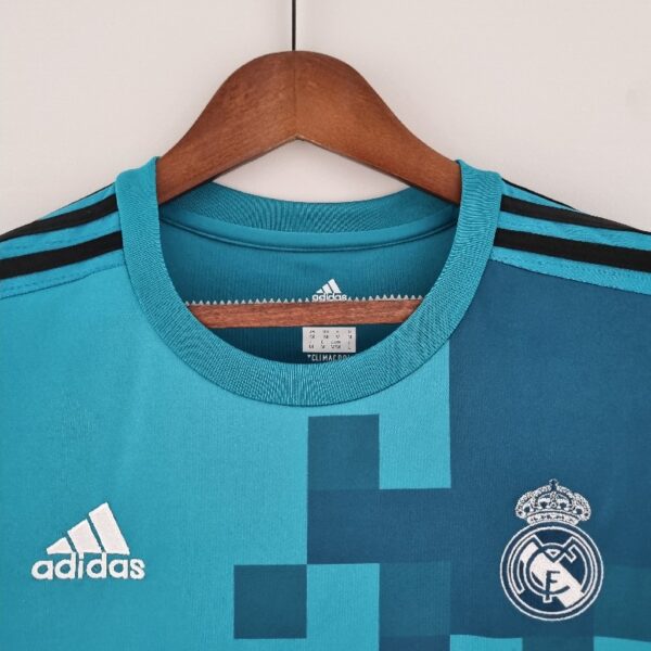 Retro Real Madrid 17/18 Third away - Image 2