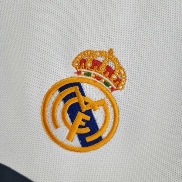 Retro Real Madrid 00/01 home - Image 3