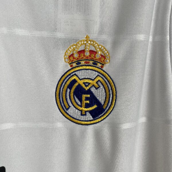 Retro Long Sleeve Real Madrid 13/14 Home - Image 5