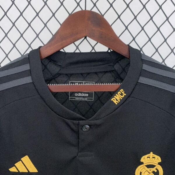 Retro 2023/24 Long sleeve Real Madrid third away - Image 2