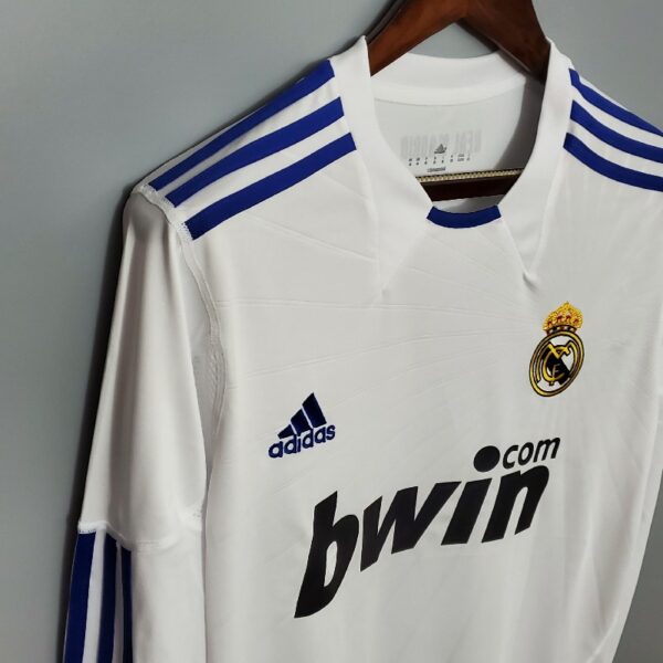 Retro Real Madrid 10/11 Long sleeve home - Image 7