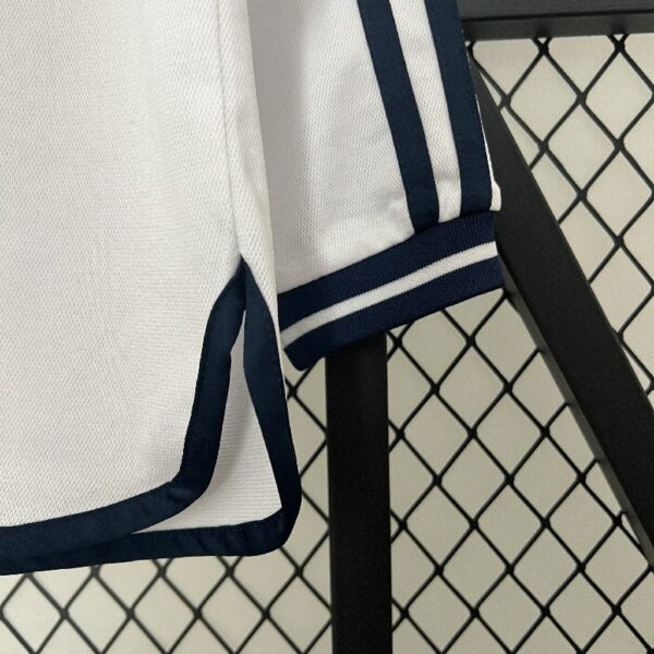 Retro long sleeve Real Madrid 00/01 Home - Image 5