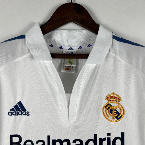 Retro Real Madrid 01/02 Home - Image 7