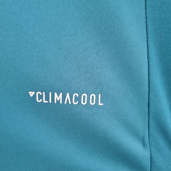 Retro Real Madrid 17/18 long sleeve third away - Image 6