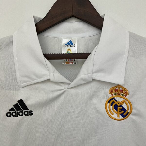 Retro Real Madrid 02/03 Home - Image 7