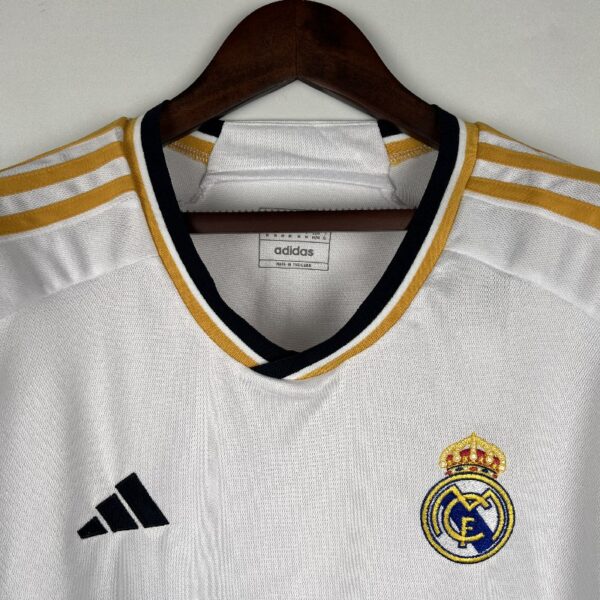 Retro 23/24 Long Sleeve Real Madrid Home - Image 6