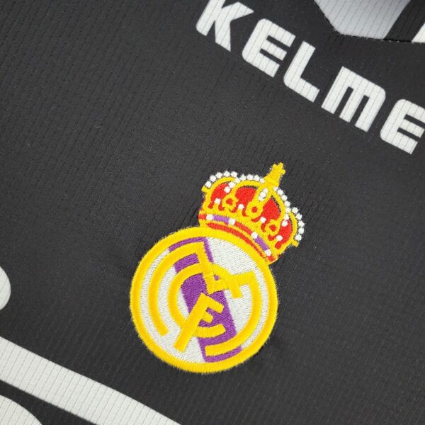 Retro Real Madrid 97/98 Third away - Image 3