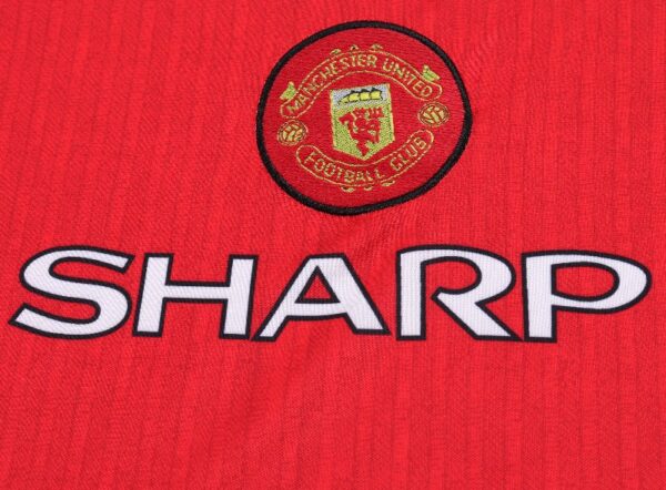 kids Manchester United 1996-97 home Soccer Jersey - Image 4