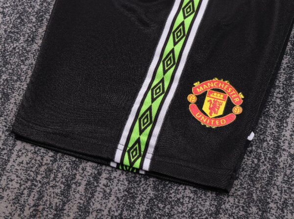 kids Manchester United 1998 third away Soccer Jersey - Image 3
