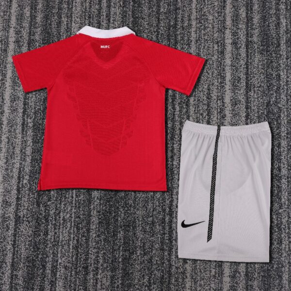kids Manchester United 2010-11 home Soccer Jersey - Image 2