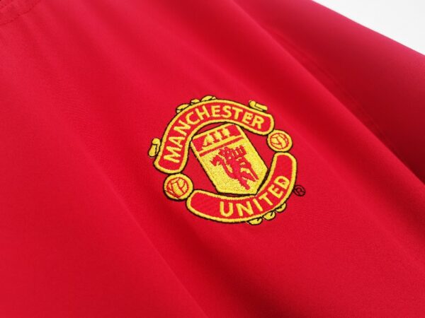 Manchester United 2002/04 Home Long Sleeve Retro Soccer Jersey - Image 2