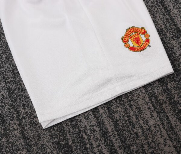 kids Manchester United 2005-06 home Soccer Jersey - Image 3