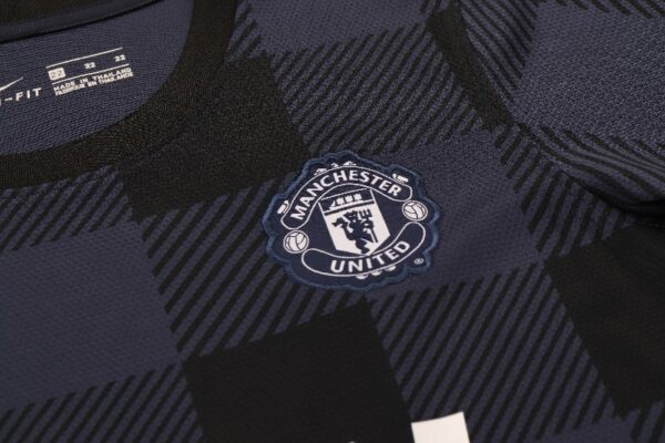 kids Manchester United 2013-14 away Soccer Jersey - Image 3