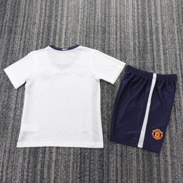 kids Manchester United 2008-09 away Soccer Jersey - Image 2