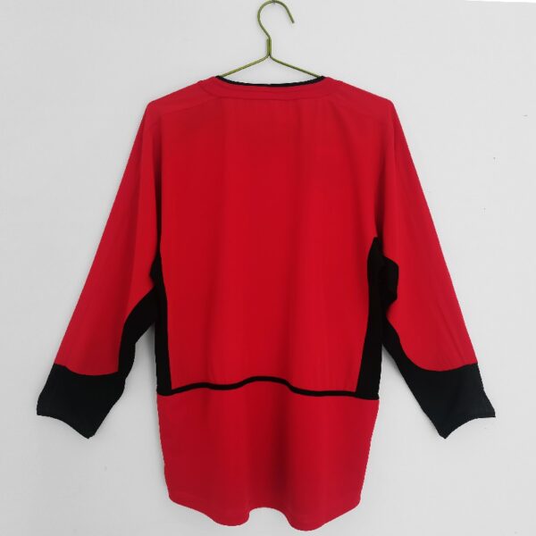Manchester United 2002/04 Home Long Sleeve Retro Soccer Jersey - Image 4