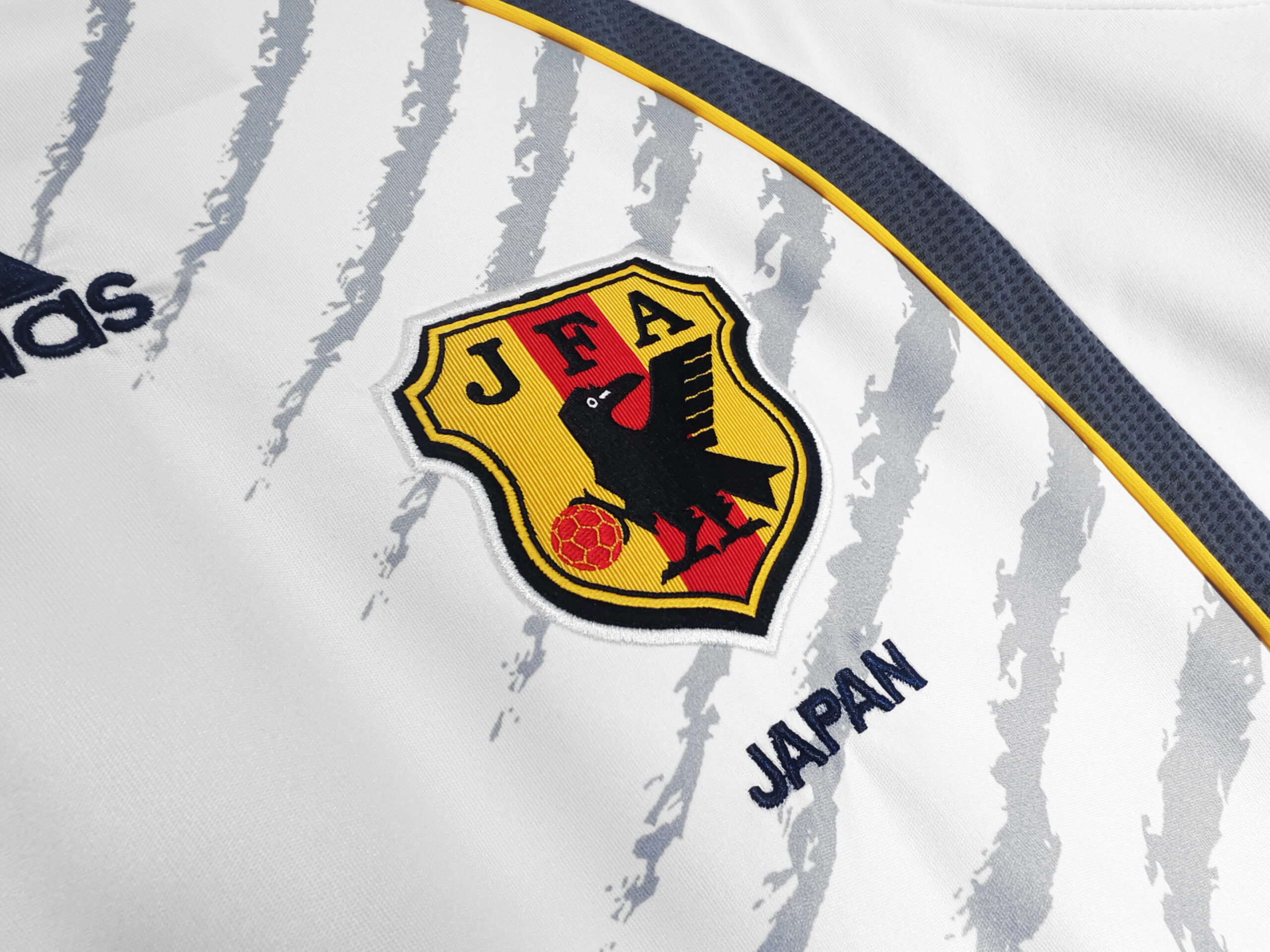 2006/07 Japanese Away Jersey - Image 3