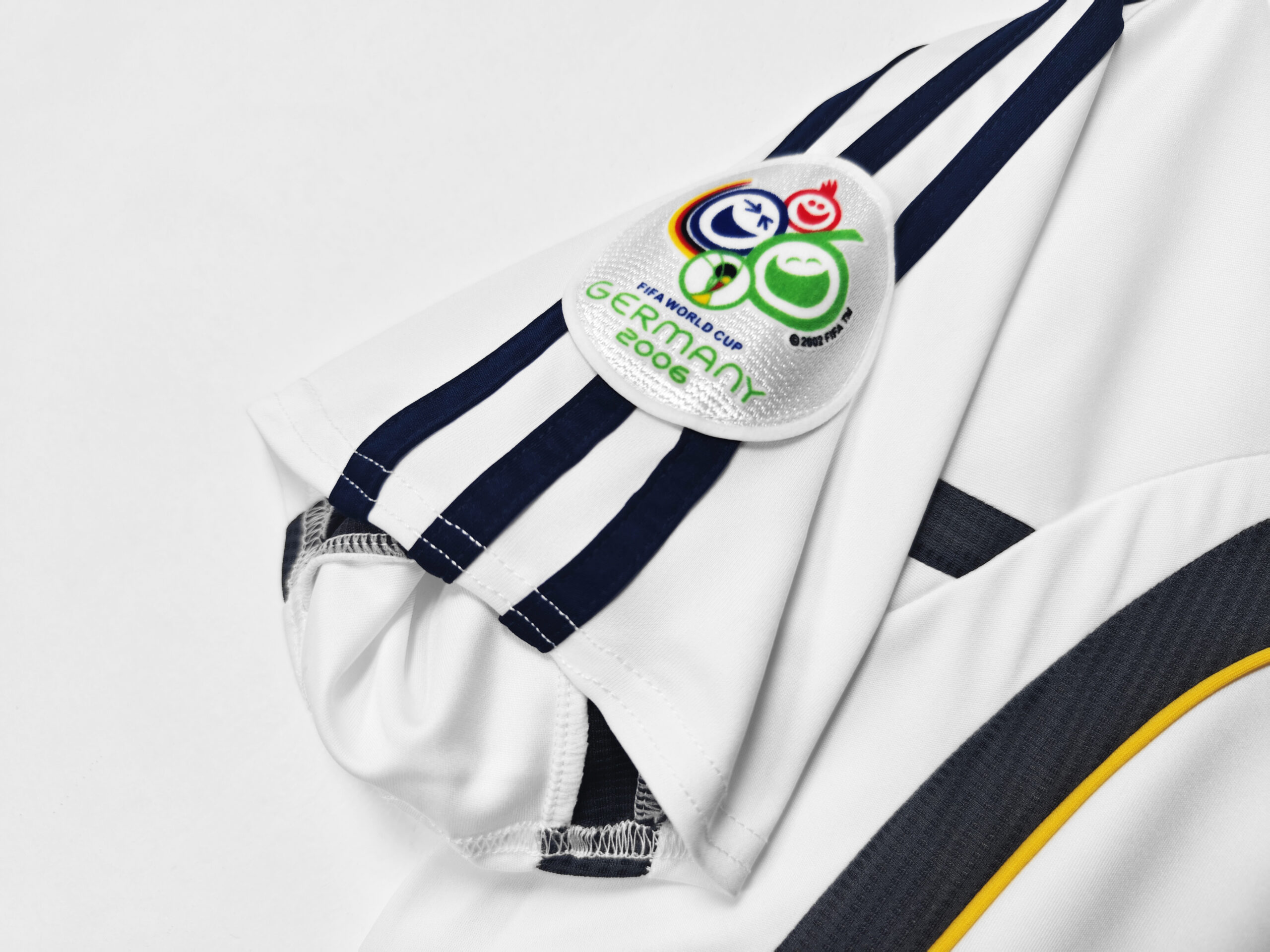 2006/07 Japanese Away Jersey - Image 6